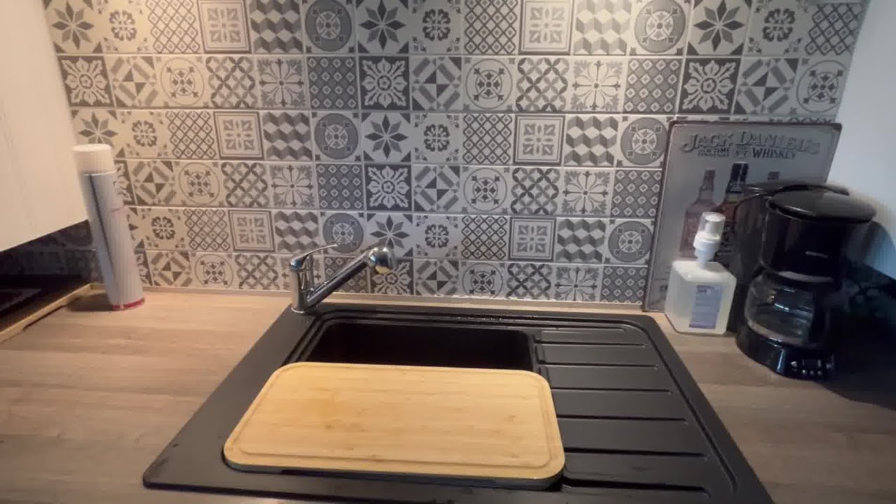 Avis Consommateur : LOT Évier de cuisine en composite + Pack vidage manuel  | Castorama