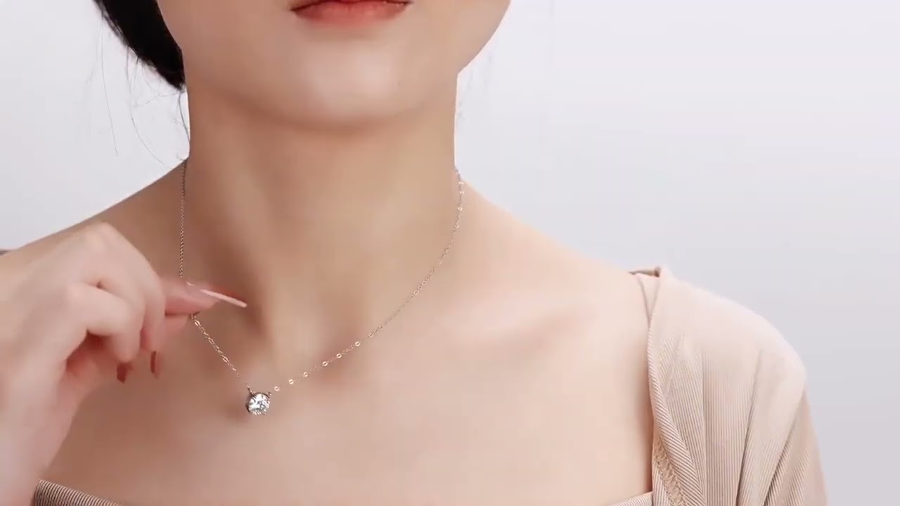 S925 Sterling Silver 2-Carat Moissanite Necklace #S925 #Moissanitenecklace #silvernecklace