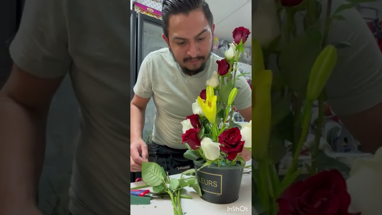 Tutorial de arreglo media luna diseño #viral #parati #shorts #arreglosflorales #tutorials #tutorial