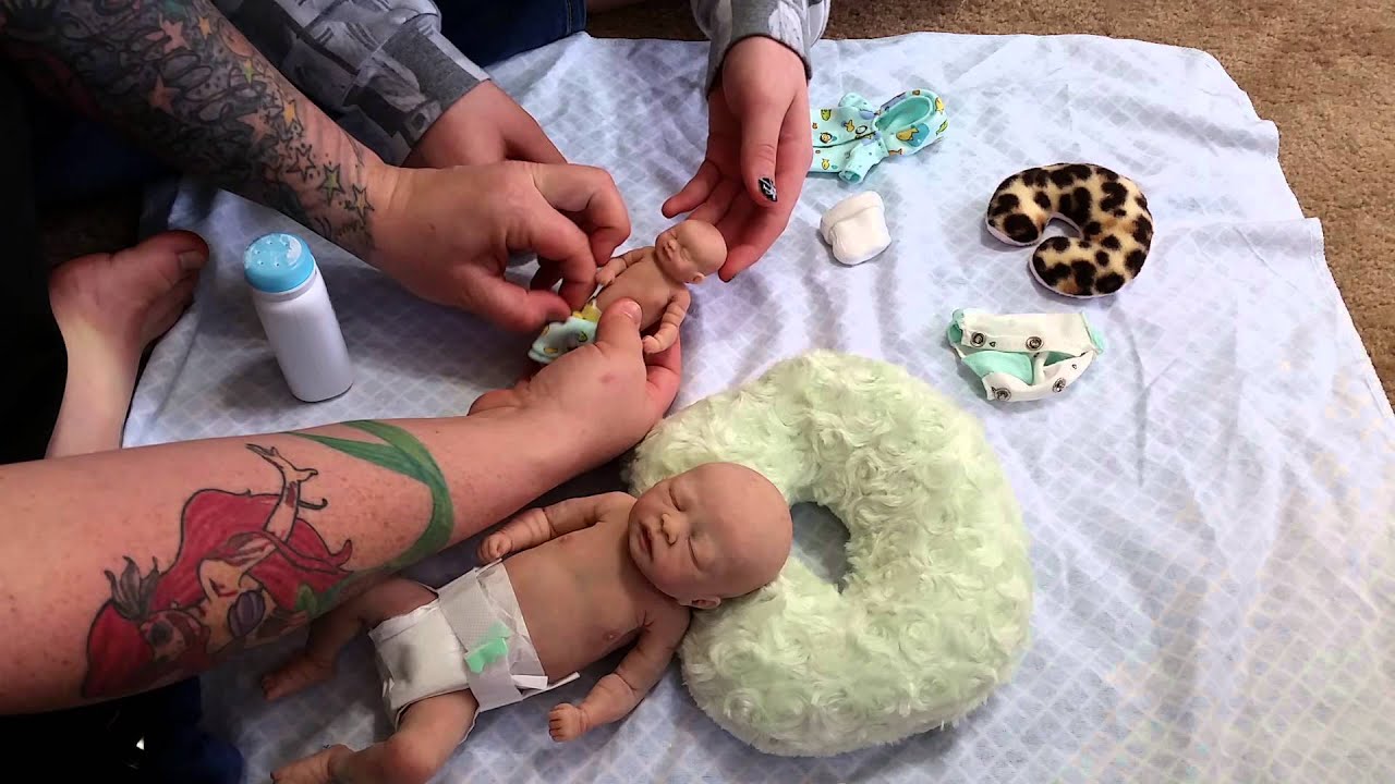 Changing mini silicone babies with Tambri Lifelike baby dolls! Realistic Mini Baby dolls! Fake Baby