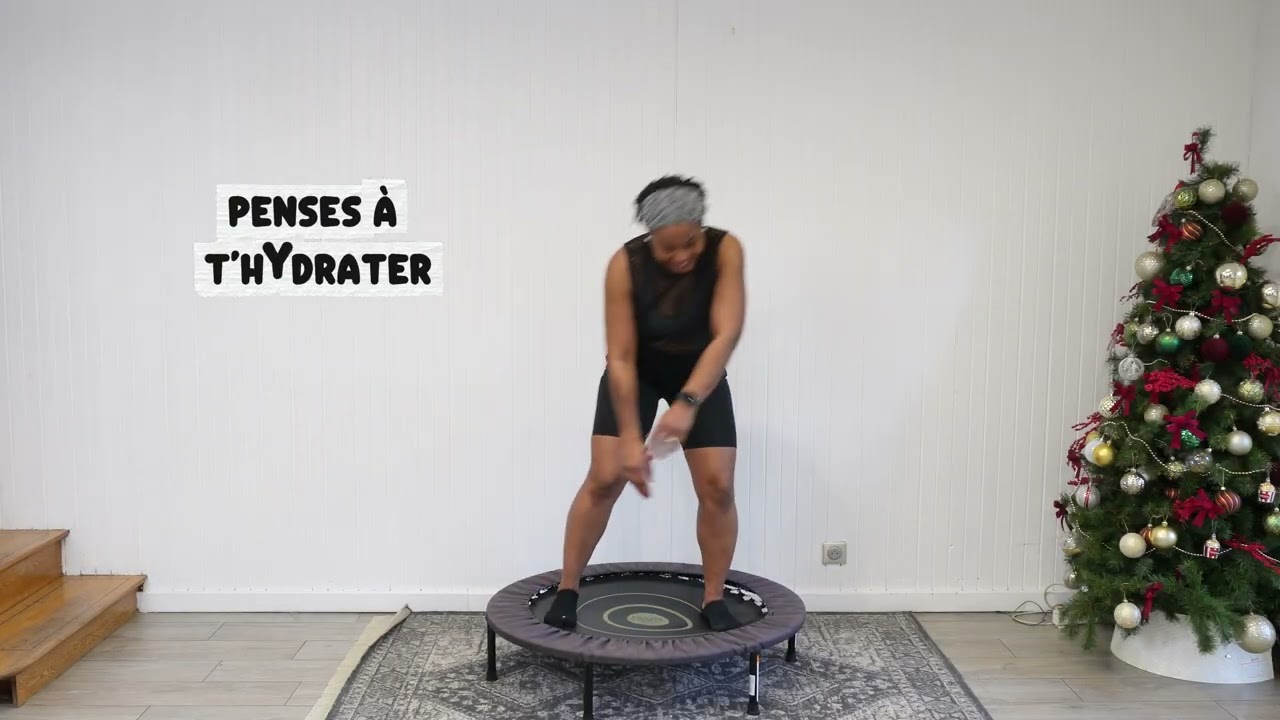 15 MIN CARDIO TRAMPOLINE FITNESS