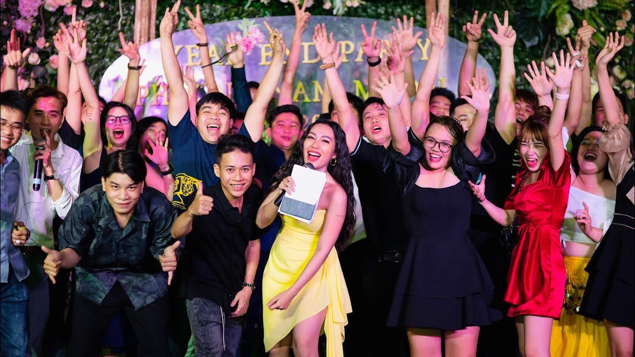 Year End Party-YEP|Game sân khấu|MC Ý An