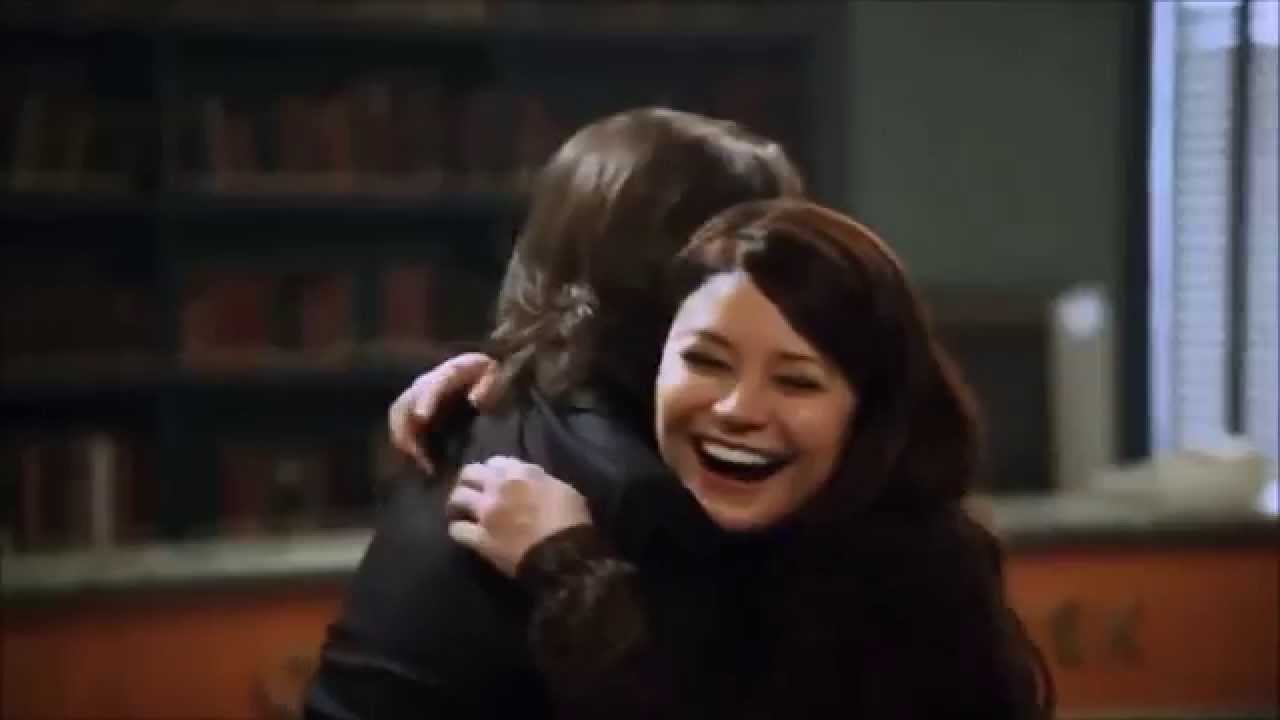 Emilie De Ravin - Cute (Stephen Jerzak)