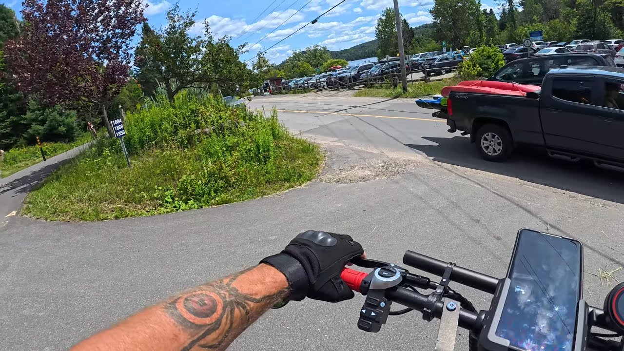 Experience the THRILL of Laotie TI 30 Electric Scooter Ride Along!