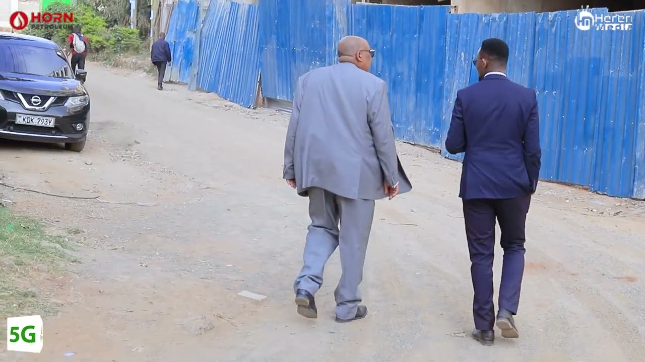 Forest View Mall waa Mall-kii ugu waynaa ee ay Somalidu ka sameeyaan Parkland, Nairobi.