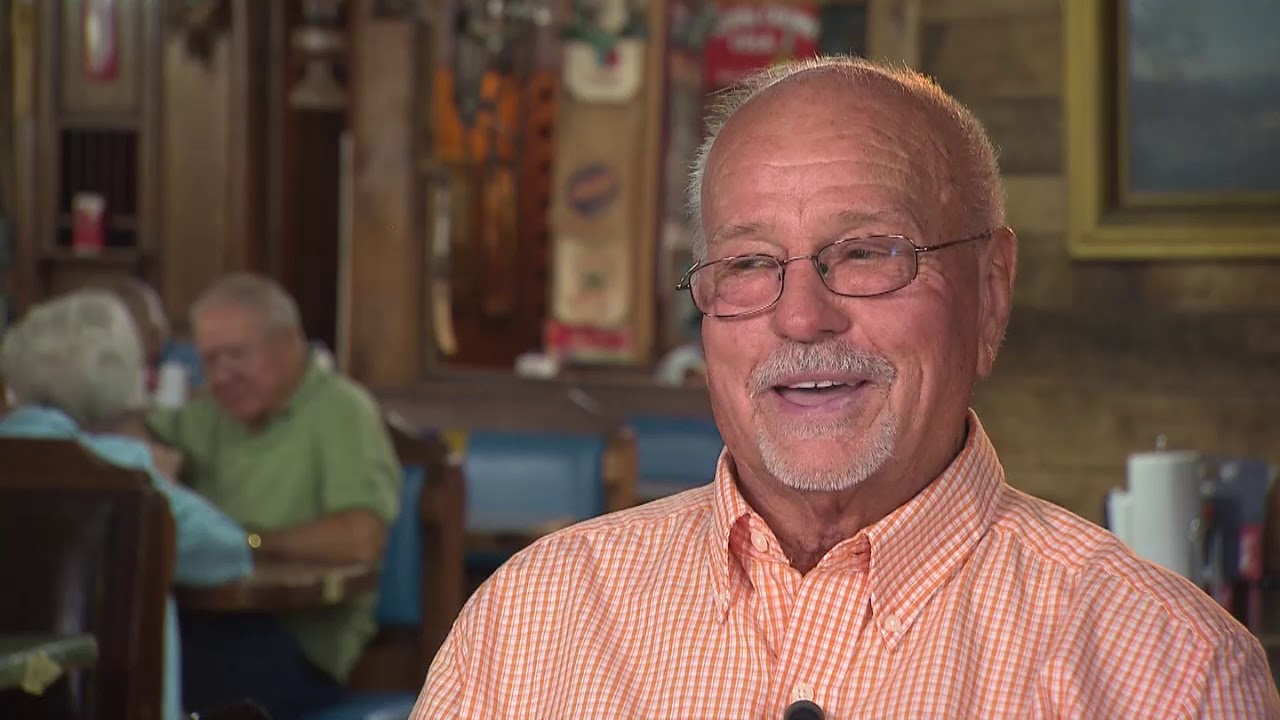 Soda Pop Junction | Tennessee Crossroads | Episode 3217.2