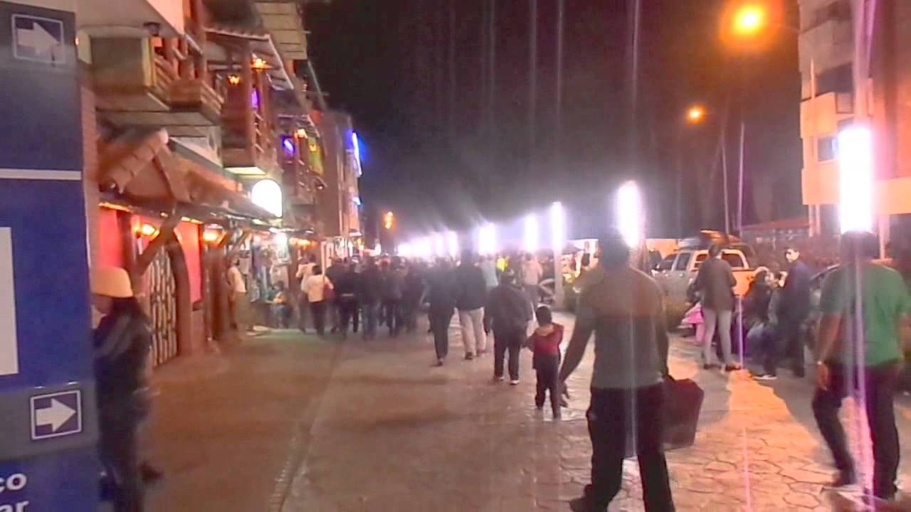 Paseo del parque las Heroinas-Mérida Venezuela