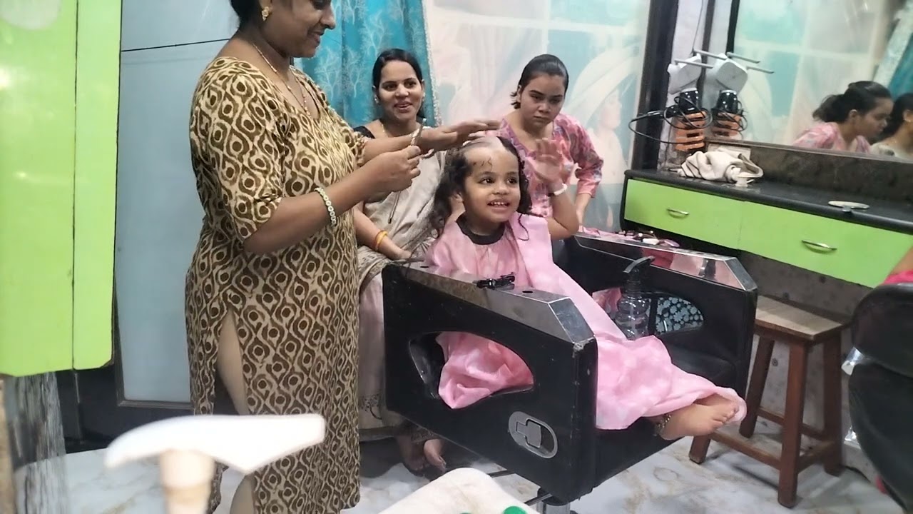 #three years old baby girl ki head save