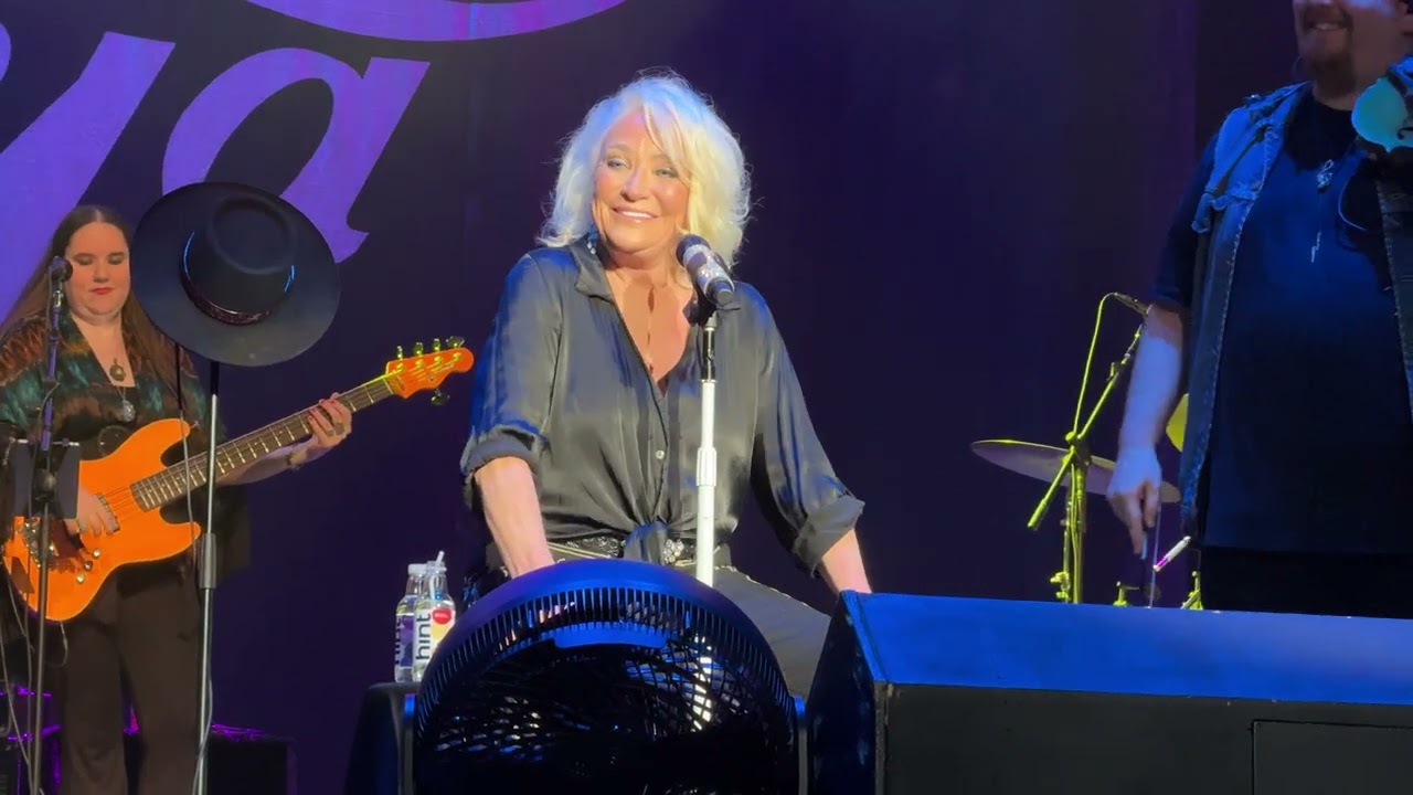 Tanya Tucker  -  Don't Believe My Heart Can Stand Another You