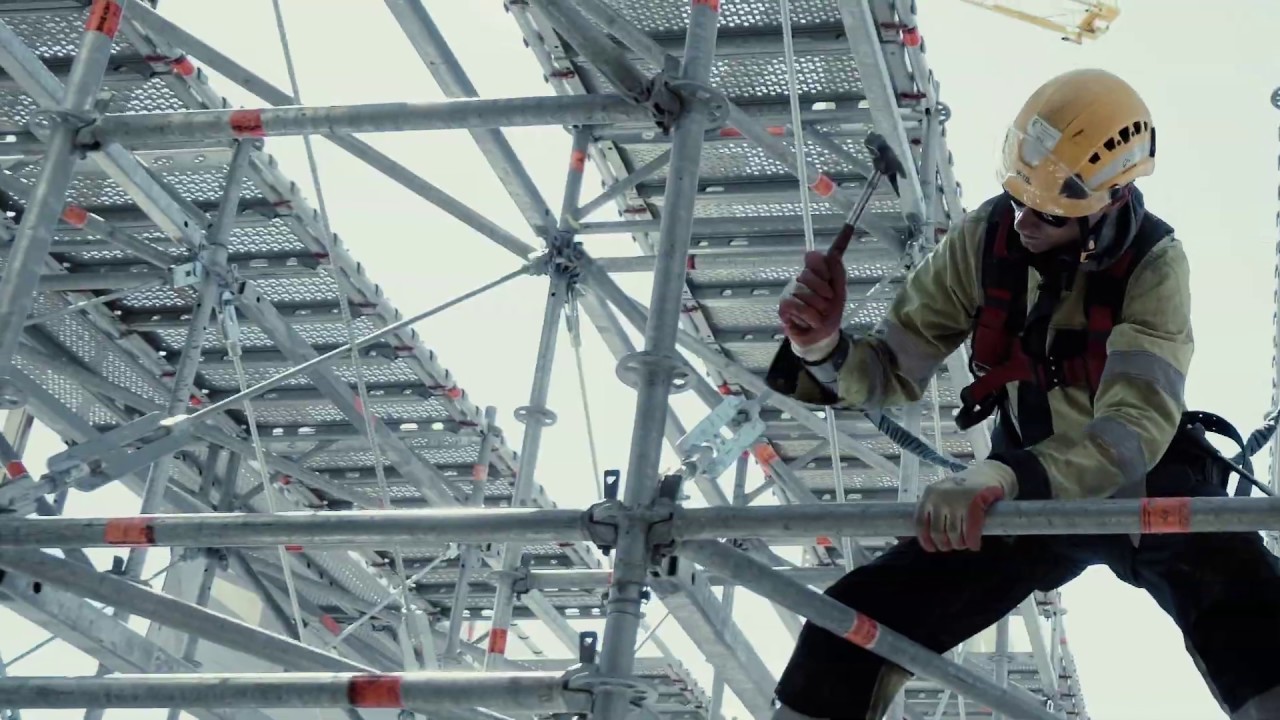 Movable scaffold bridge for roof installation designed and implemented by Prorentus