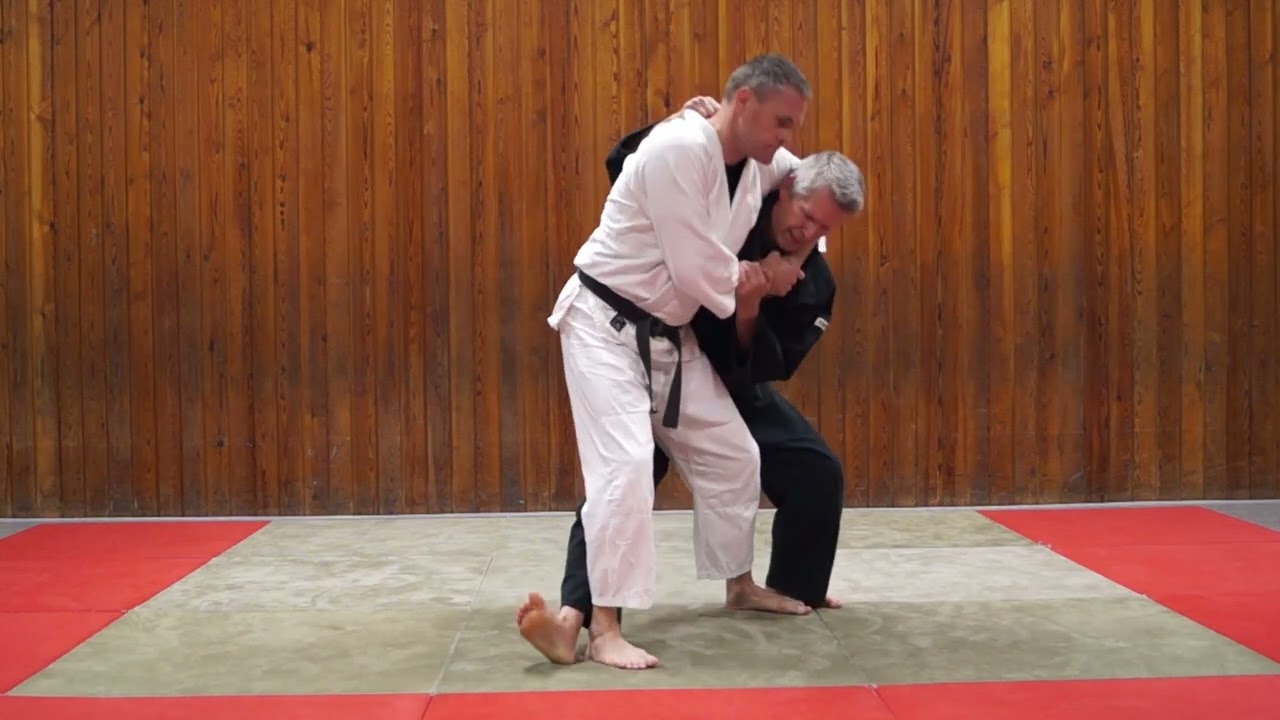 Ju-Jutsu Master-Serie 149 - Befreiung aus Schwitzkasten v. d. Seite mit Talfallzug