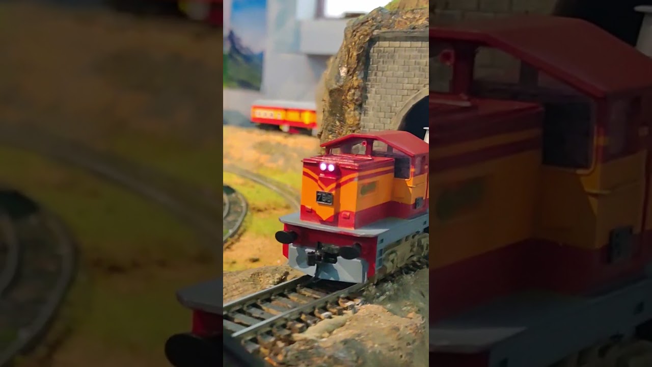 උඩරට මැණිකේ 🚂🏕️🏝️⛰️Udarata Menike Train(Model):Srilanka #modeltrain #trains #srilankarailway #m6
