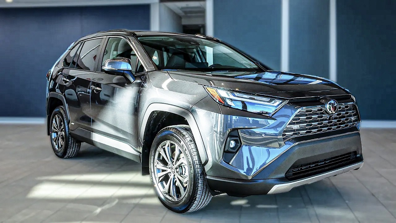 Toyota RAV4 2024 года против Toyota RAV4 2025 года &mdash; эти различия вас шокируют!