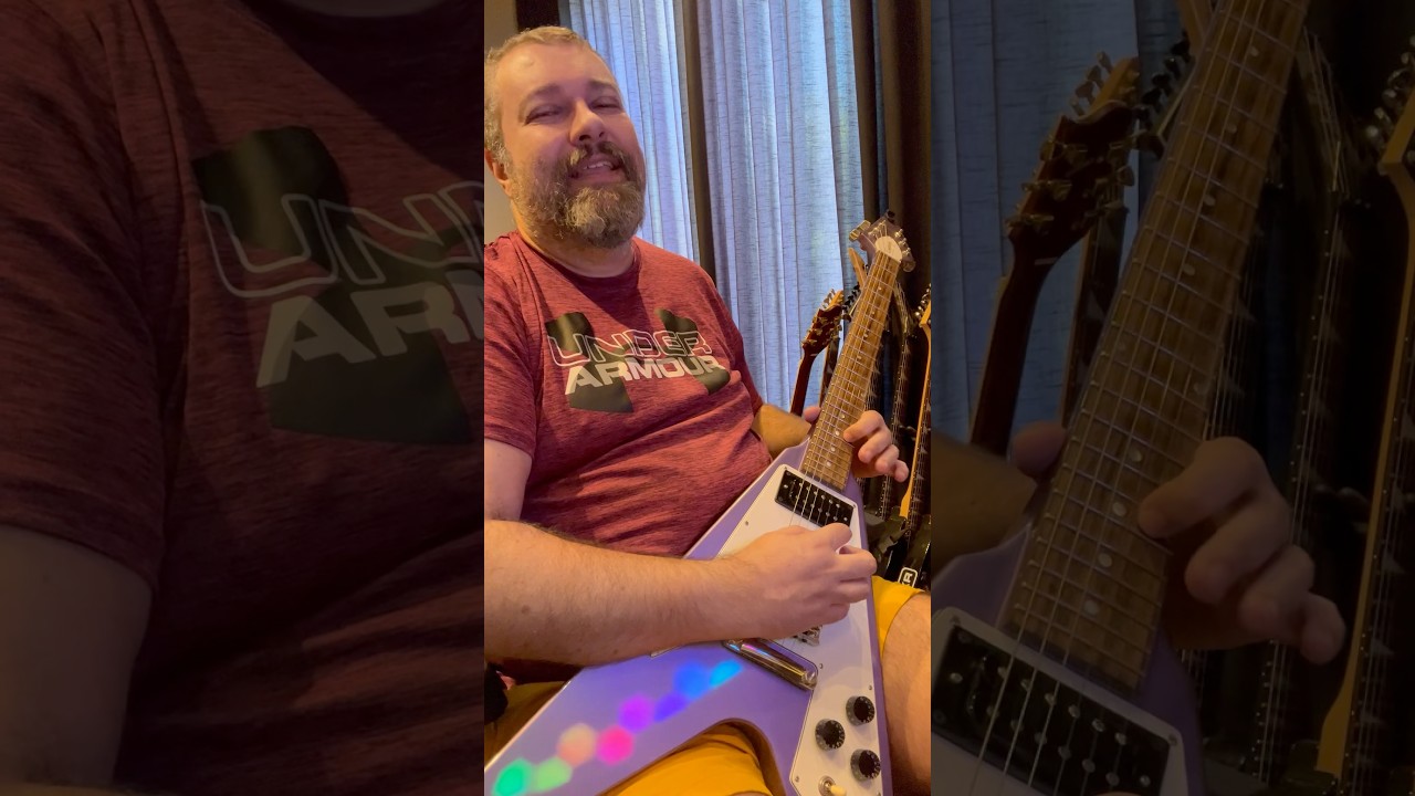 Kirk Hammett purple metallic Flying V epiphone - the unforgiven