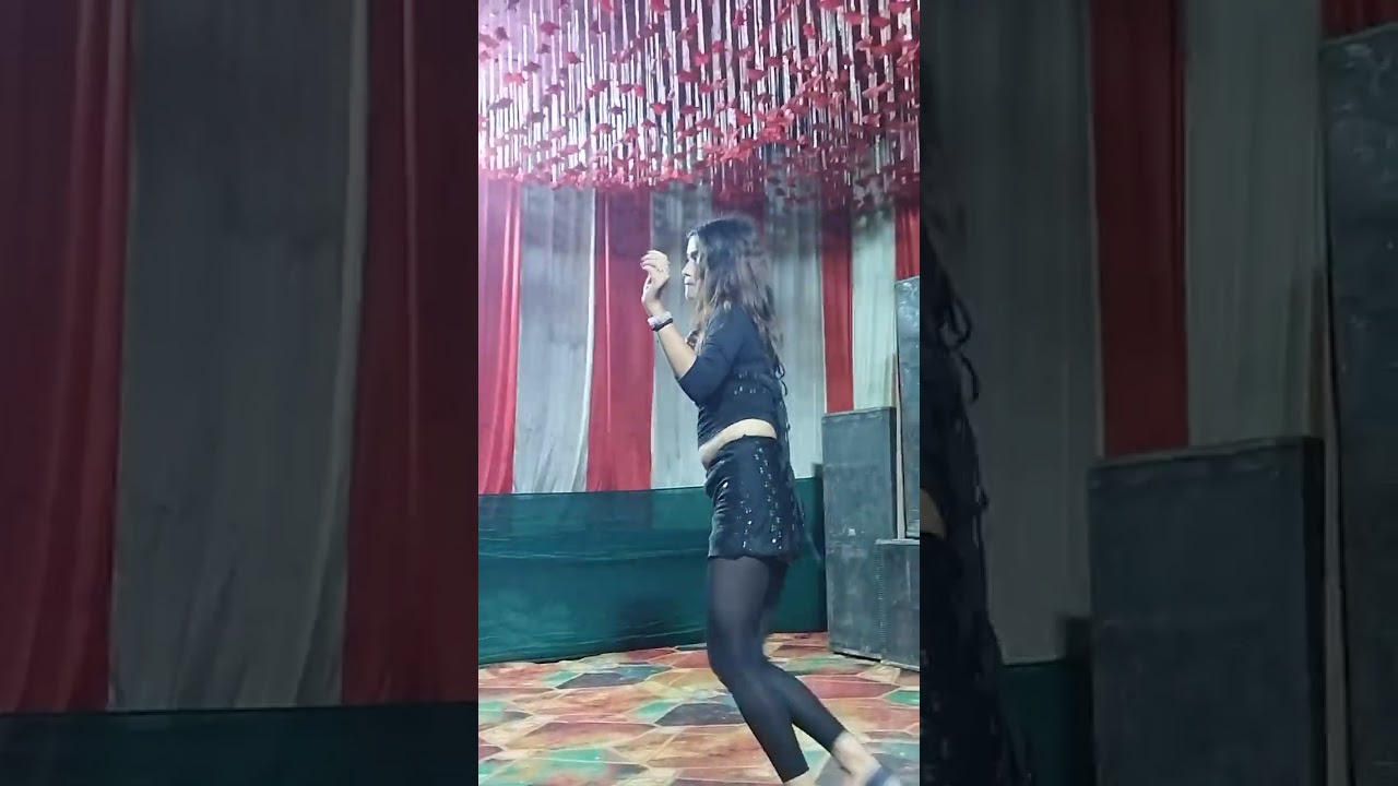 💃👯🕺💃💃