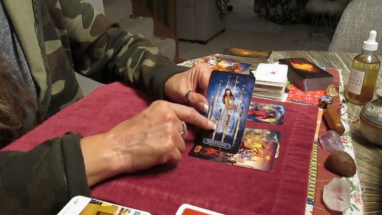CANCER LOVE TAROT!   I won't stop until I make you mine!