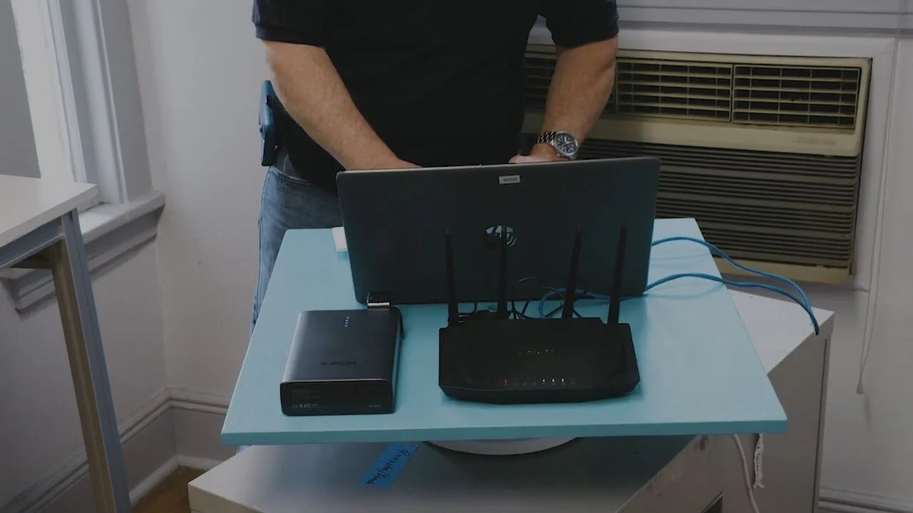 Защитите свои данные с помощью гостевой сети Wi-Fi | WSOC-TV