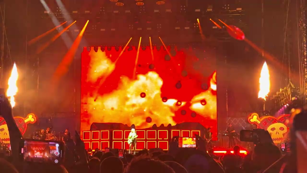 Avril Lavigne - My Happy Ending live At When We Were Young 2025