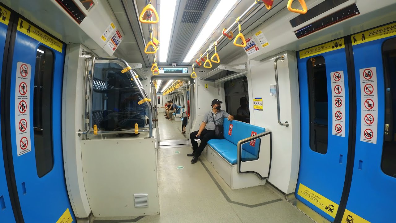 LRT (Lintas Rel Terpadu) Palembang - Megah dan Bersih bangets...wong kito galo.  MRT Dunia.