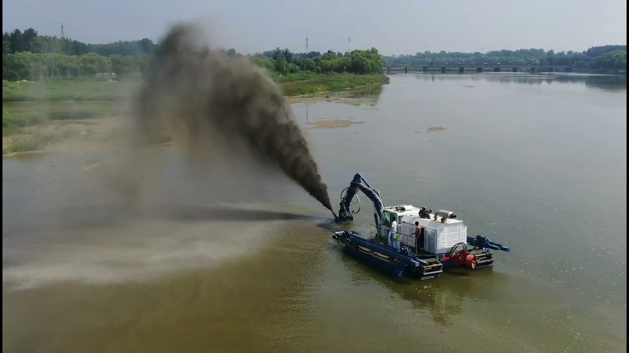 Crawler Amphibious Multipurpose Dredger Versatile Cutter Suction Dredger