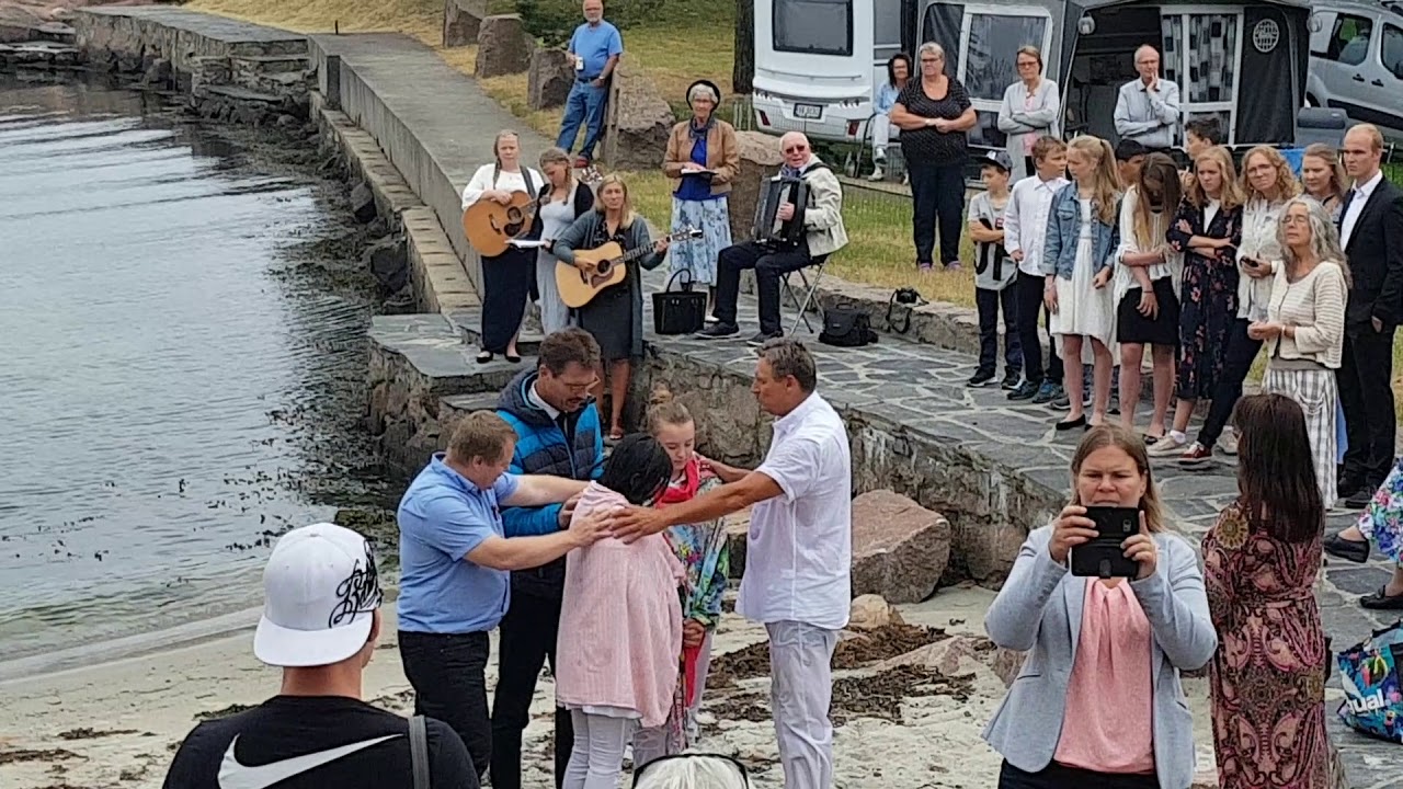 Dåpsmøte utendørs, Zion Fevik!