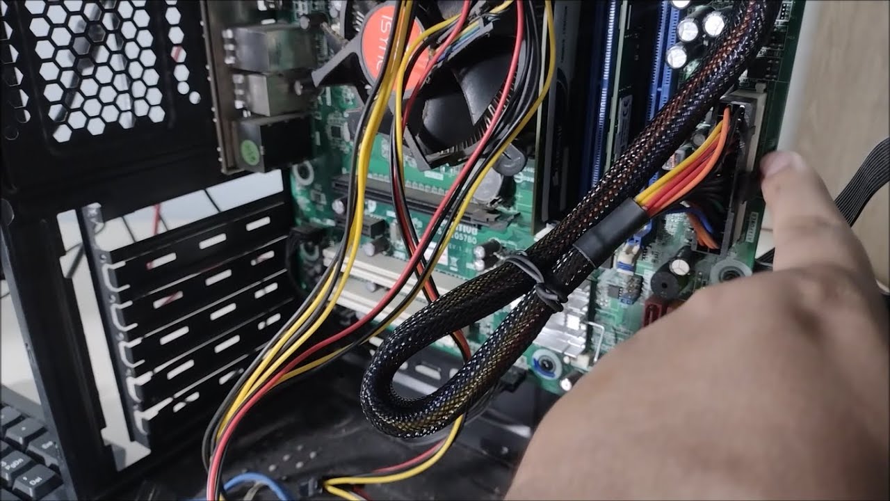 Como Ligar os Cabos da Fonte na Placa Mãe - Computador Simples, Antigo