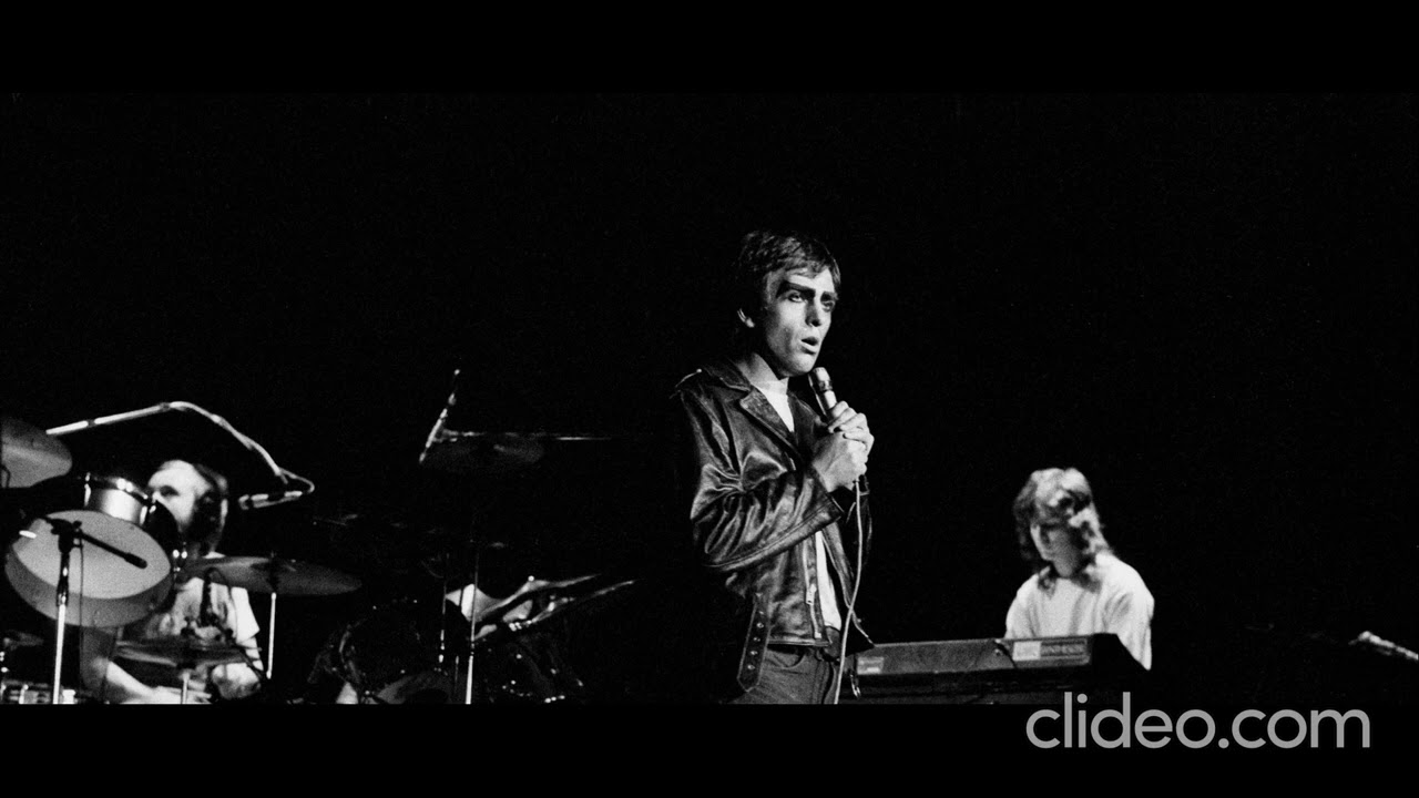 GENESIS - Anyway/Here comes the supernatural anaesthetist (Live at Netherlands - April 10th 1975)