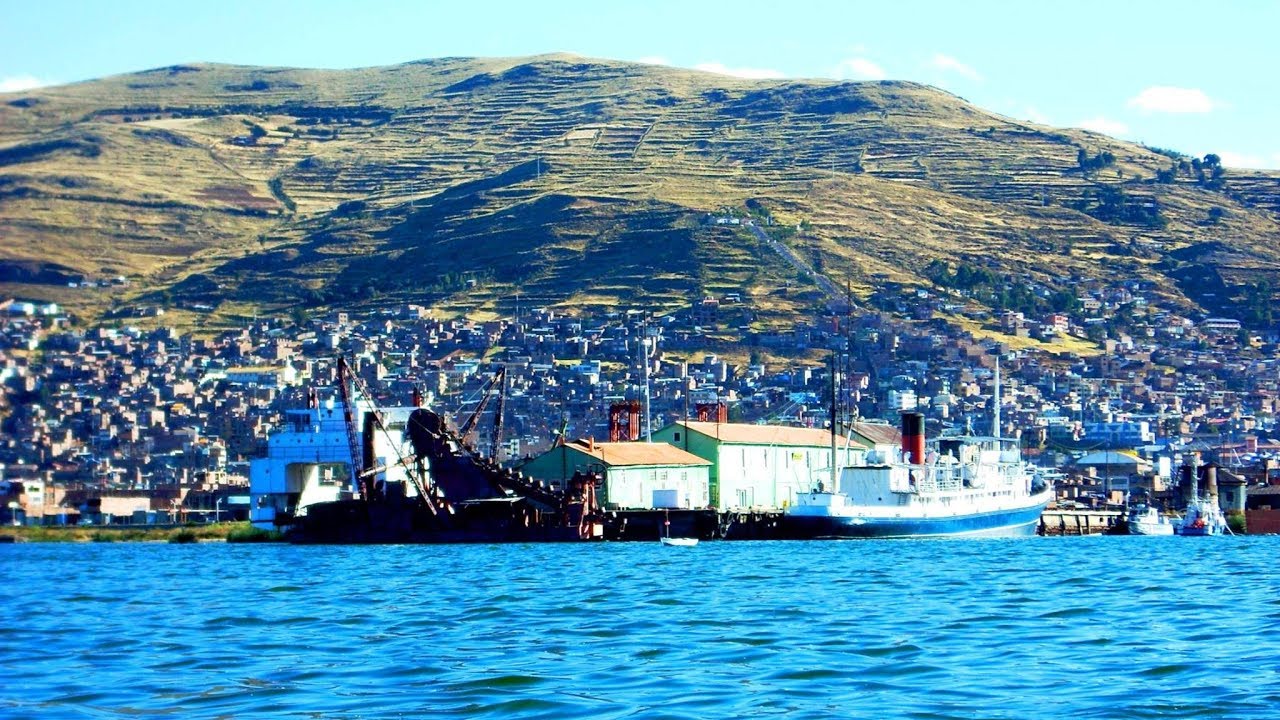 01-ESTUDIANTINA CUERDAS DEL LAGO DE PUNO - Sicuris N° 02 (Sikuri)