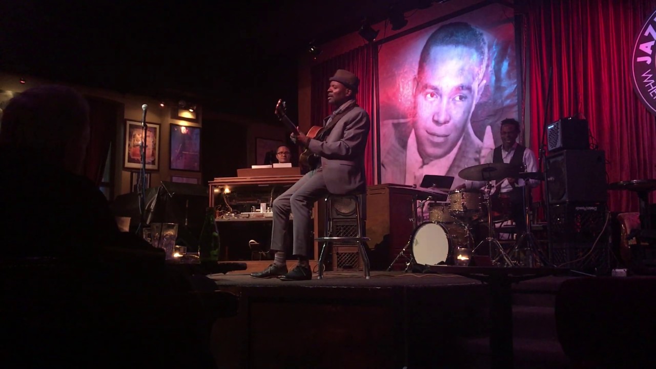 Bobby Broom - Speak Low- by The Bobby Broom Organi–Sation at Jazz Showcase #bobbybroomguitar #jazz