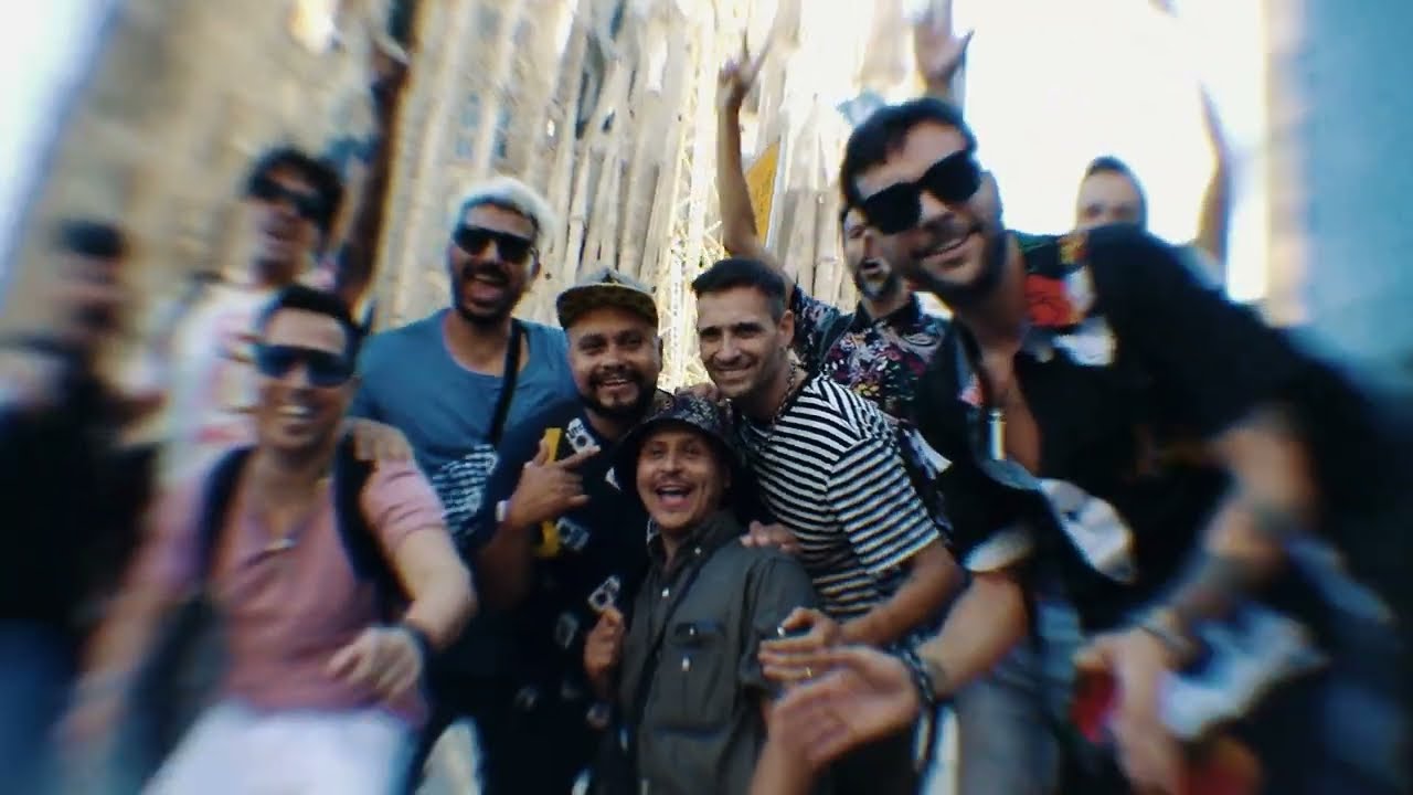 Muerdo ft. Los Caligaris - Por tu corriente (Videoclip Oficial)