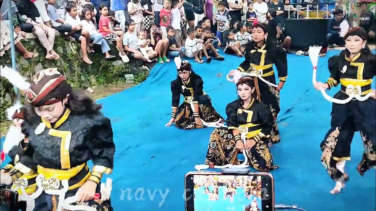 Warok putri bocah SD Durasi 11 menit by Turonggo Sakti Mudho