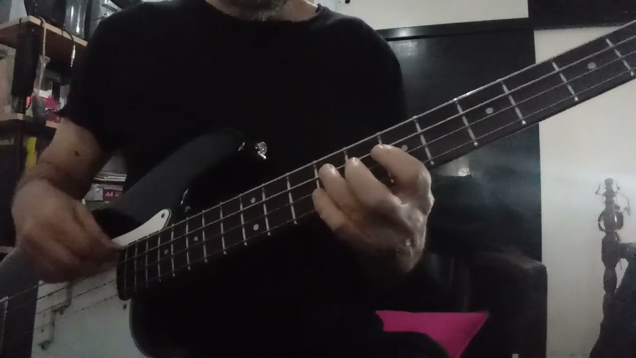 Caras en el parque Cover para bajo de Pappo