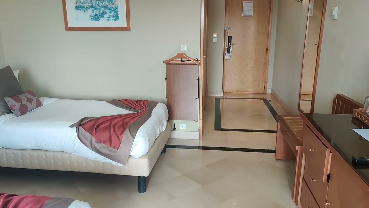 GOLDEN CARTHAGE HOTEL TUNIS TUNISIA🇹🇳 STANDARD ROOM TOUR.