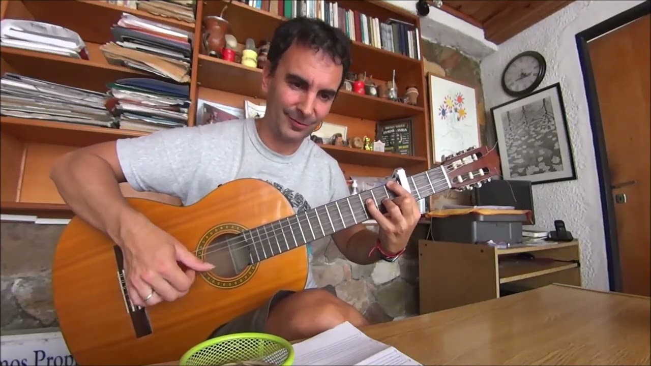 Homenaje a la cantante más grande de Cuba: La vida es un carnaval🎉🎉 Celia Cruz cover guitarra🎸