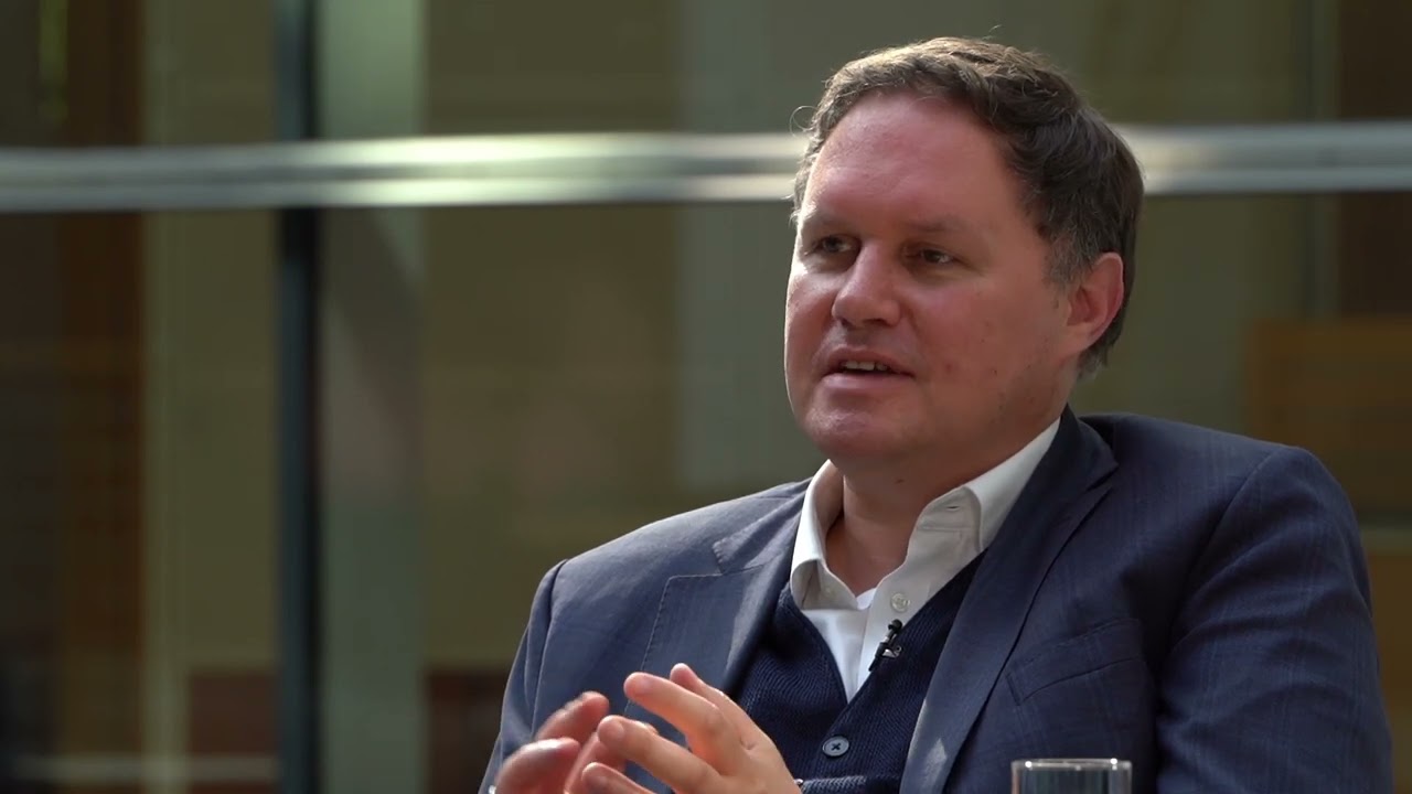 Was verdienen Künstler_innen? Eigentlich. Interview mit Dr. Carsten Brosda Teil 1