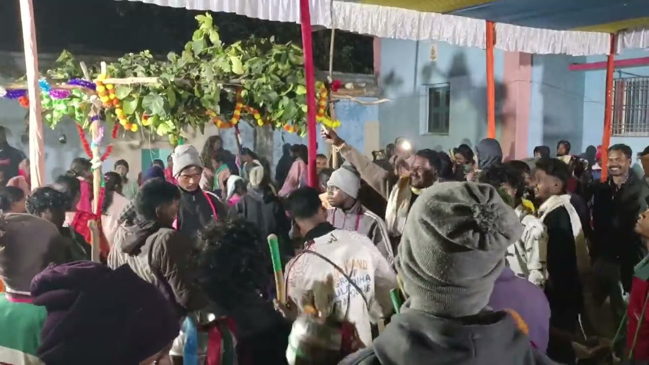 Karsa नचाते हुए आदिवासी बैंड ग्रुप झूलनडीहा कांटेट 7488128246 