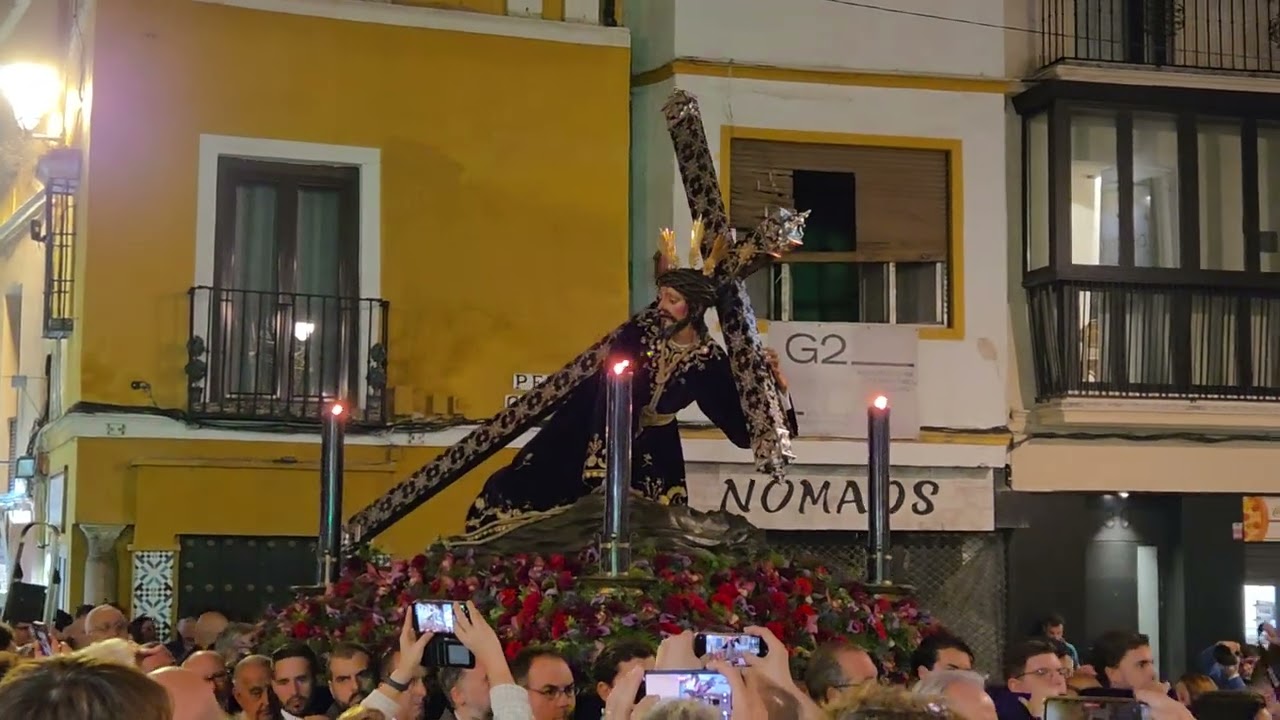 Extraordinaria Jesús de las Penas en Plaza de la Alfalfa en la ida a la Iglesia del Buen Suceso 2025