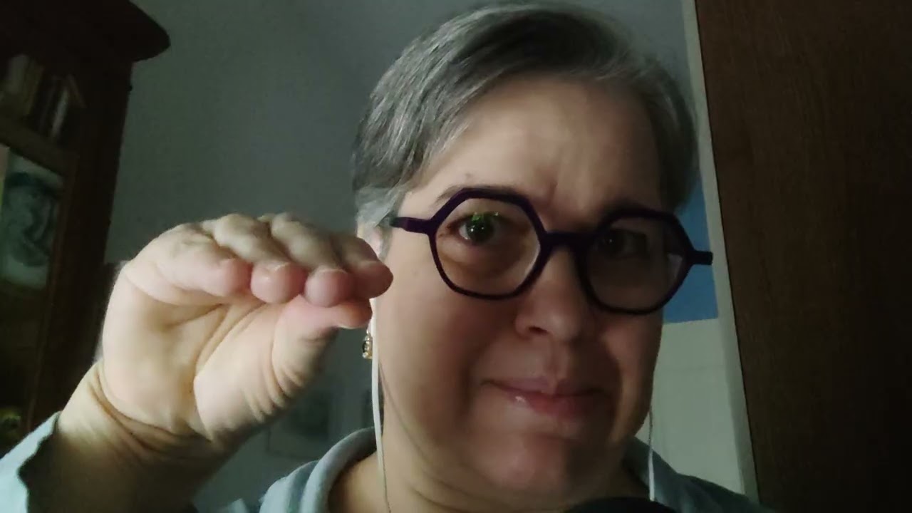 Asmr - racconto di come mi sono approcciata alla ventriloquia per Valerio (birolotta@gmail.com)