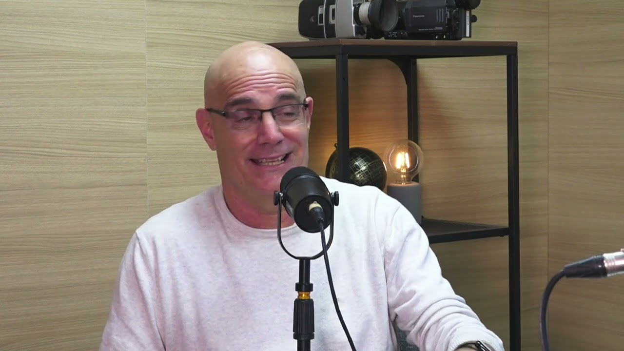 היי דוקטור - פרק 8: פרופ' אייל שיינר - על הריון בגיל 40, בדיקות מי שפיר ומיתוסים בלידה