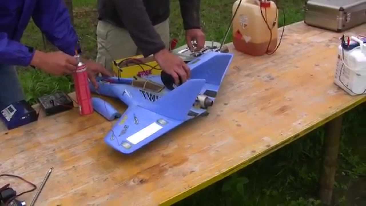 Multiplex RC Twinjet with Jet Engine Extremely fast