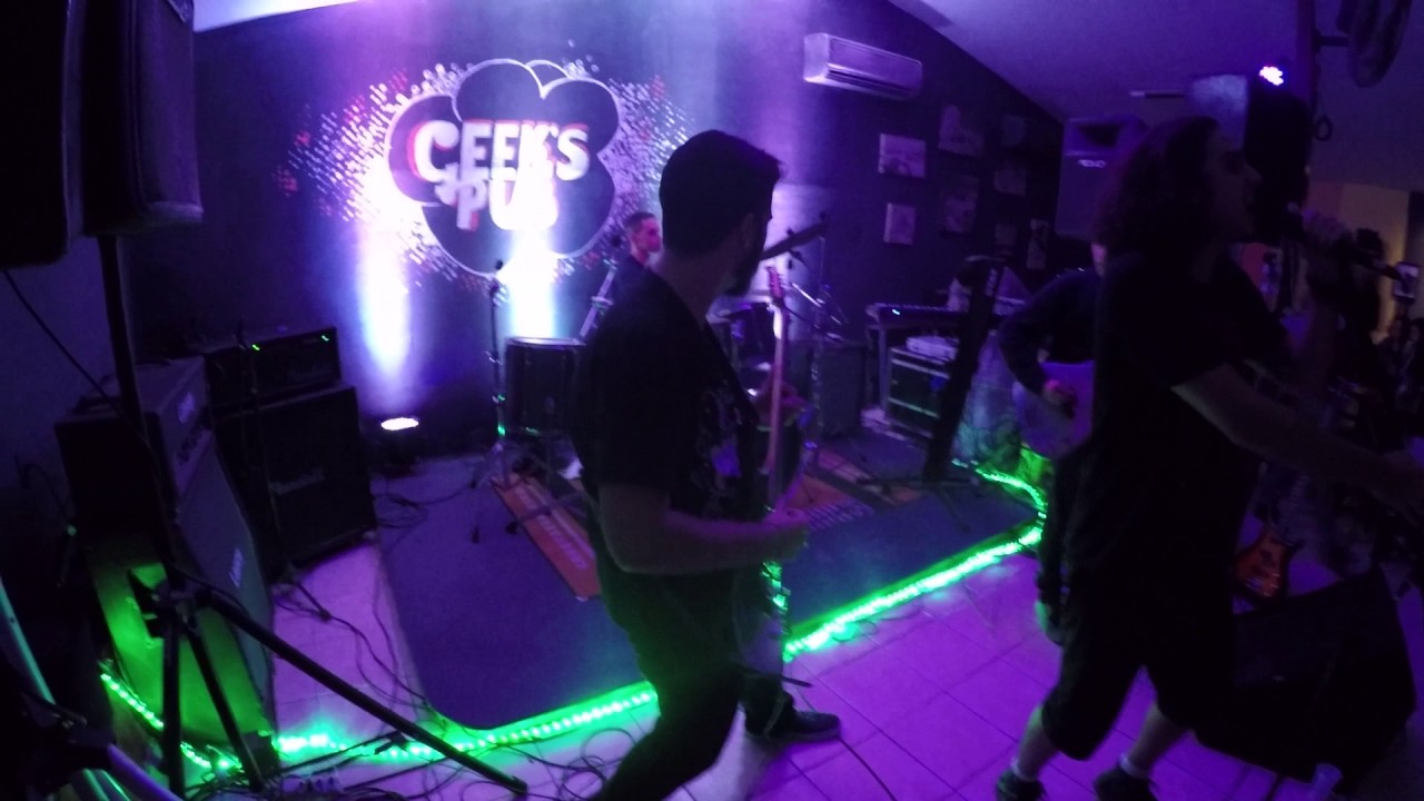 Redawn - Clube Dos Canalhas. Geekes pub