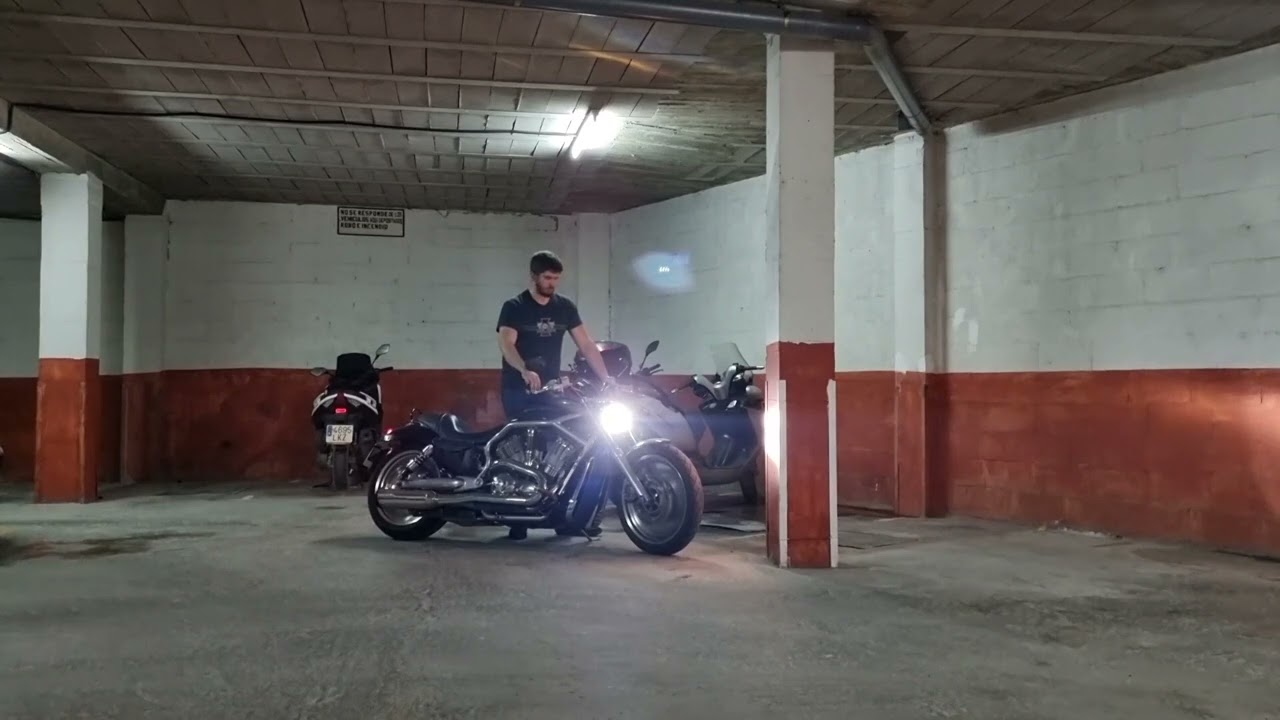 Best Motorcycle Sound Vrod Exhaust Supertrapp V5 Acceleration.