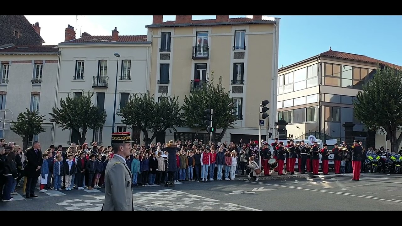 11 NOVEMBRE 2023 Place Salford Clermont-Ferrand 