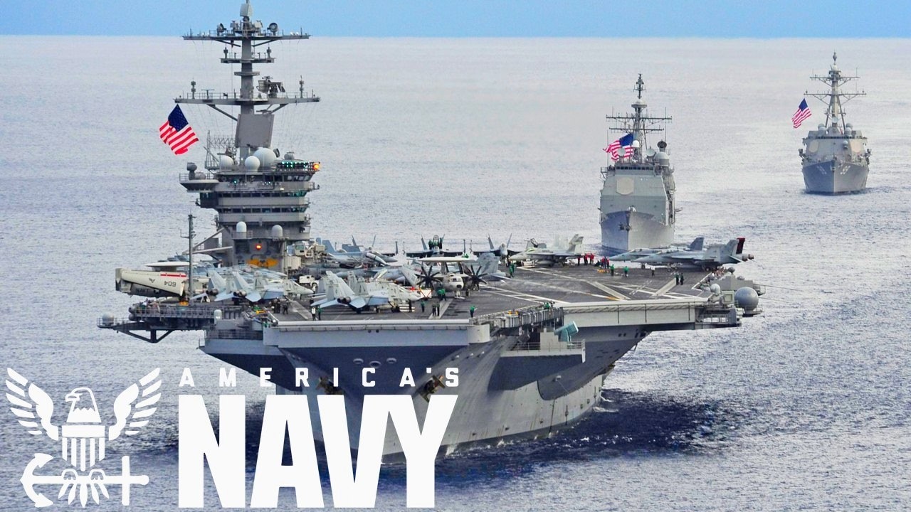 ВМС США: авианосец USS Theodore Roosevelt (CVN 71) в Тихом океане.