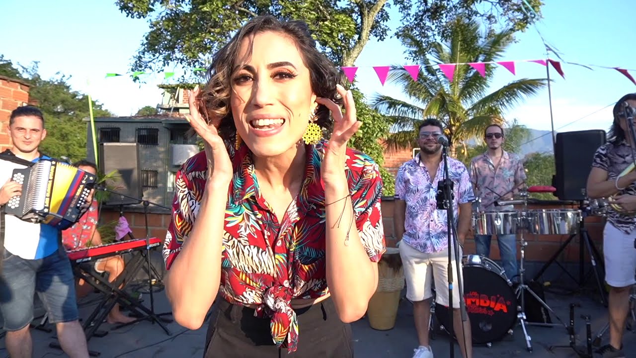 Concierto en Terraza - Los Cumbia Stars (Audio 8D)