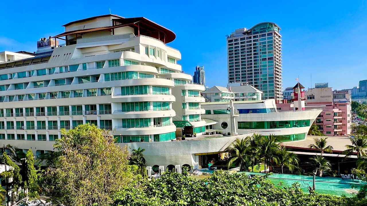 Review of A-ONE THE ROYAL CRUISE HOTEL and A-ONE NEW WING HOTEL