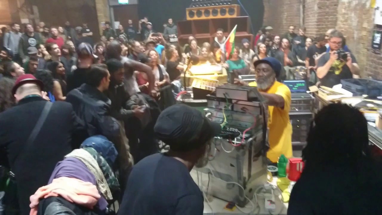 Channel One live @Village Underground, 27/11/16, Last tunes!