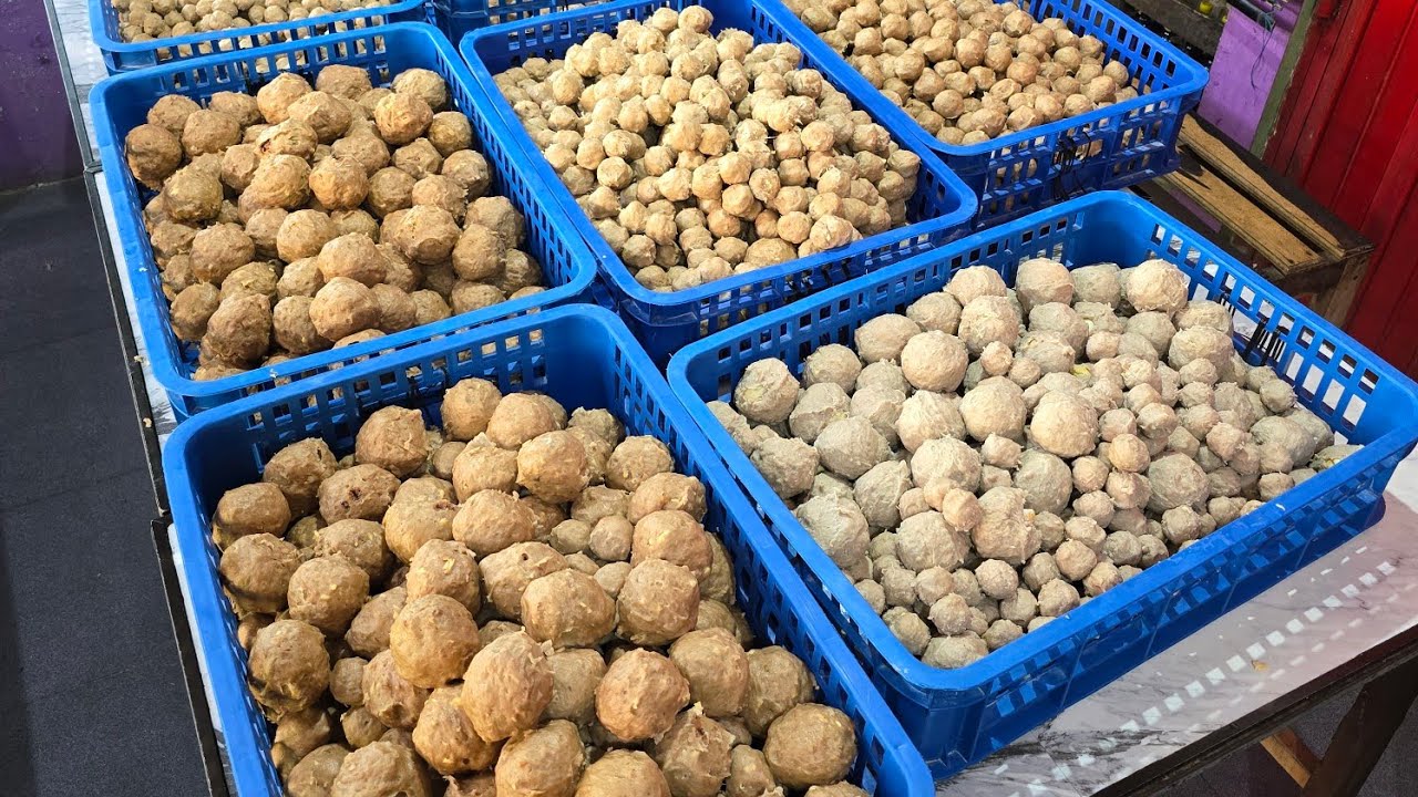 AWAL CUMA LAKU 7 MANGKOK! KINI SUKSES HABISKAN 80KG TIAP HARI!  BAKSO MAS BAY PONOROGO