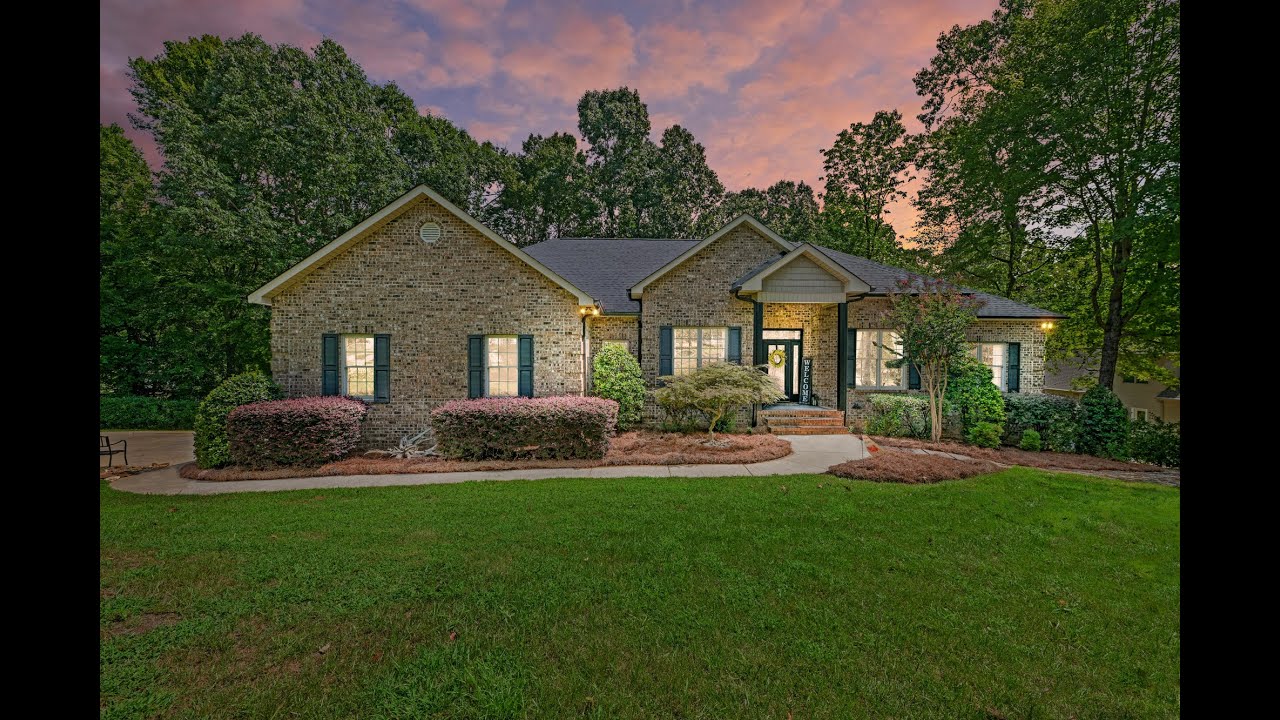 Video walk throught of 543 Kenway Loop  on Lake Norman