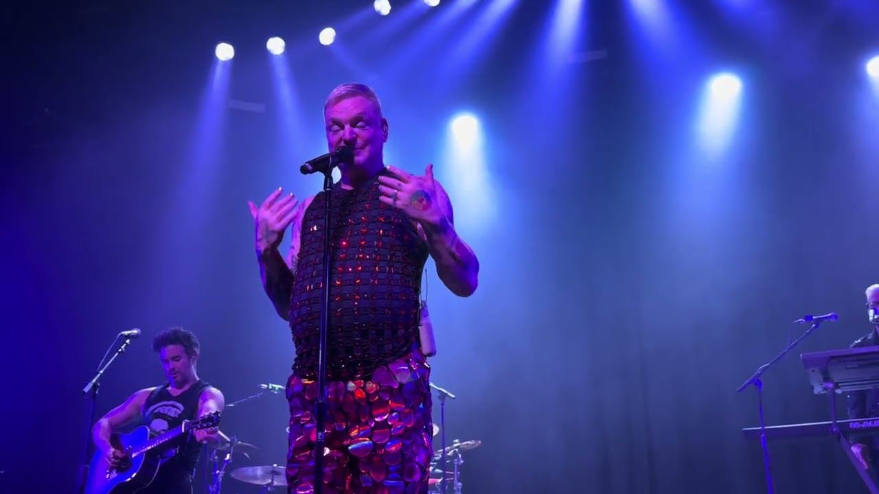 Andy Bell 12/12/2025 in Los Angeles at the Fonda Theatre
